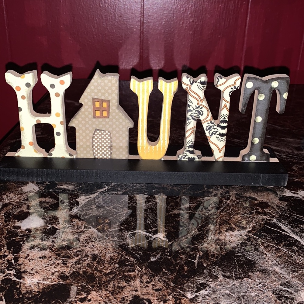 Halloween Decor- Haunt